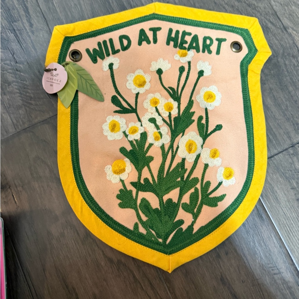 Wild at Heart Embroidered Canvas Banner 1canoe2
NWT